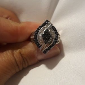 Black and white diamond